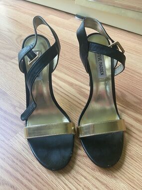 Steve Madden Black and Gold Slingback Heels